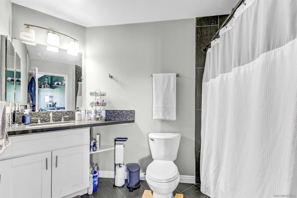 MLS #250037589SD image #12