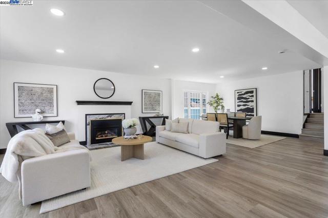 Image 4 of 49 For 5301 Brann St