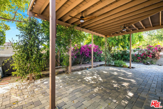 1100 N Ontario Street, Burbank CA: https://media.crmls.org/mediaz/7982835e-8b18-483f-a675-053c44fb1081.jpg