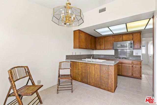 Breakfast area looking into Kitchen