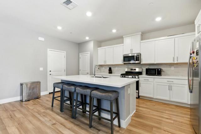 5758 Tournament Court, Tracy CA: https://media.crmls.org/mediaz/79838ee3-b33d-4f04-ae9b-3fe06903efbe.jpg