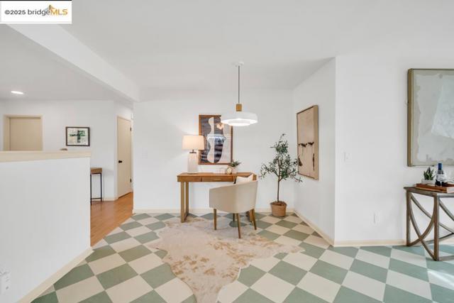 2968 Calle Del Sol Way, Rancho Cordova CA: https://media.crmls.org/mediaz/79840425-d4a5-4049-981d-5c690ec35fdc.jpg