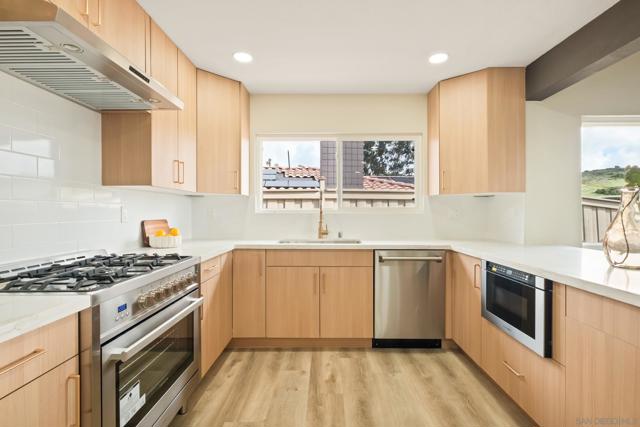 5416 Horse Ridge Way, Bonita CA: https://media.crmls.org/mediaz/79842867-f3de-4e19-9886-e80ae290bc61.jpg