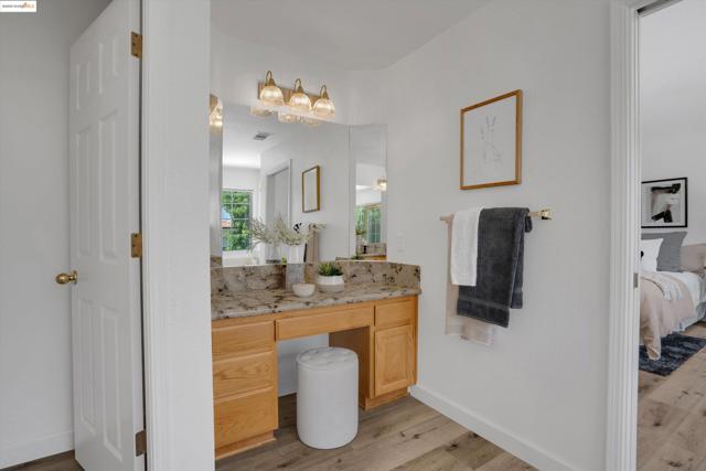 805 Devonshire Loop, Brentwood CA: https://media.crmls.org/mediaz/79846c8f-33c6-4318-bc16-8c6e59459d97.jpg