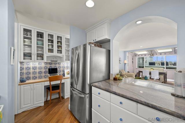 356 Prospect Street, La Jolla CA: https://media.crmls.org/mediaz/79851b59-c0c1-44df-90b1-f4743a4f777a.jpg