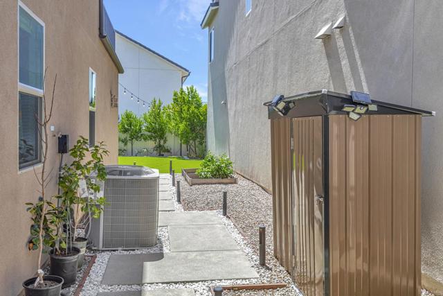 Detail Gallery Image 39 of 75 For 21678 Long Trot Dr, Escondido,  CA 92029 - 4 Beds | 3 Baths