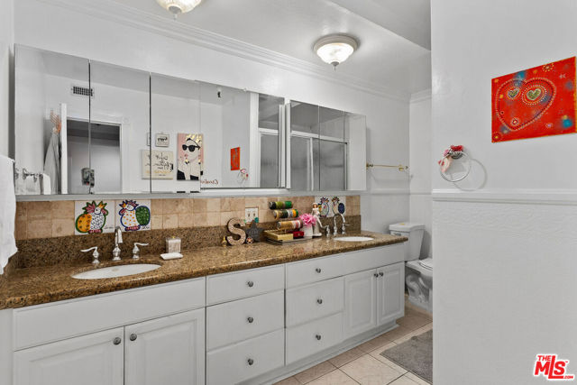 29641 S Western Avenue, Rancho Palos Verdes CA: https://media.crmls.org/mediaz/798574af-2a79-4016-b75d-bf8ce9904358.jpg