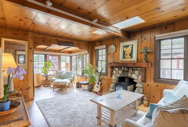 469 Evergreen Road, Pacific Grove CA: https://media.crmls.org/mediaz/7985cffe-7408-4b86-b36a-a6f40f88c220.jpg