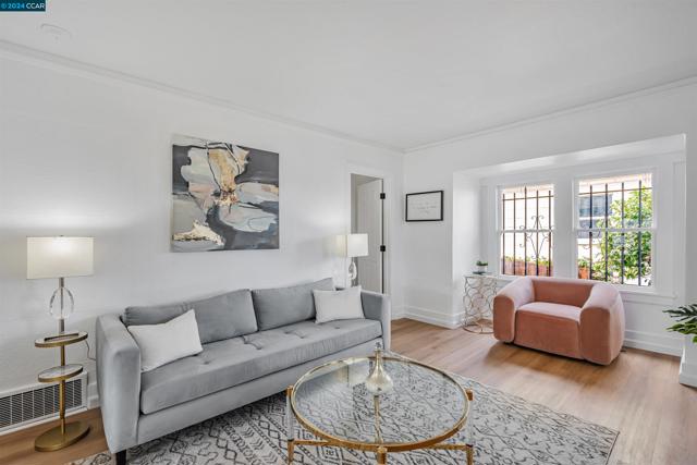 Image 4 of 35 For 1607 Santa Clara St