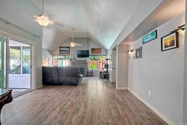 Detail Gallery Image 7 of 37 For 1679 Palomar Dr, San Marcos,  CA 92069 - 4 Beds | 2 Baths