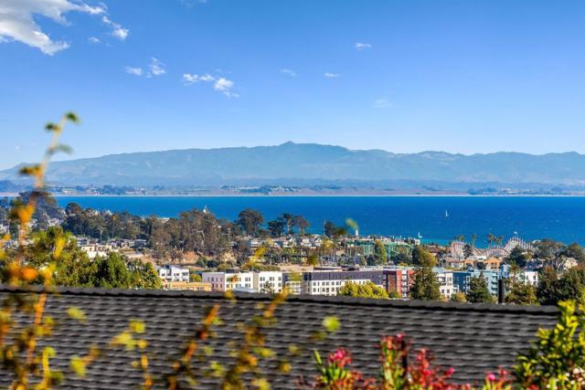 623 High Street, Santa Cruz CA: https://media.crmls.org/mediaz/7986a110-359d-431f-951e-f97a727c2107.jpg