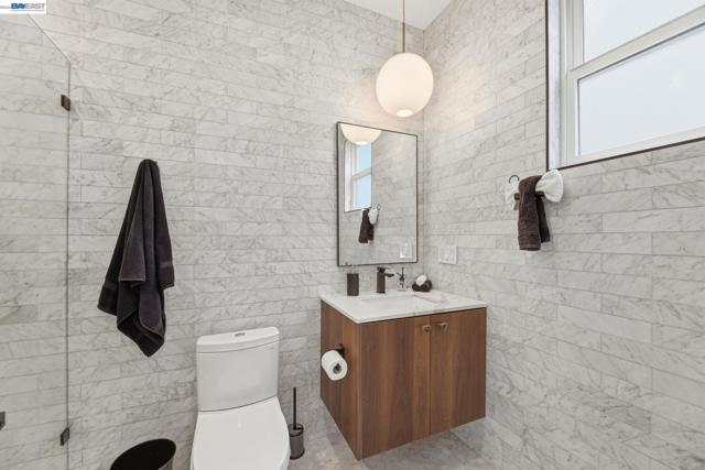 Image 32 of 45 For 1841 Vine St