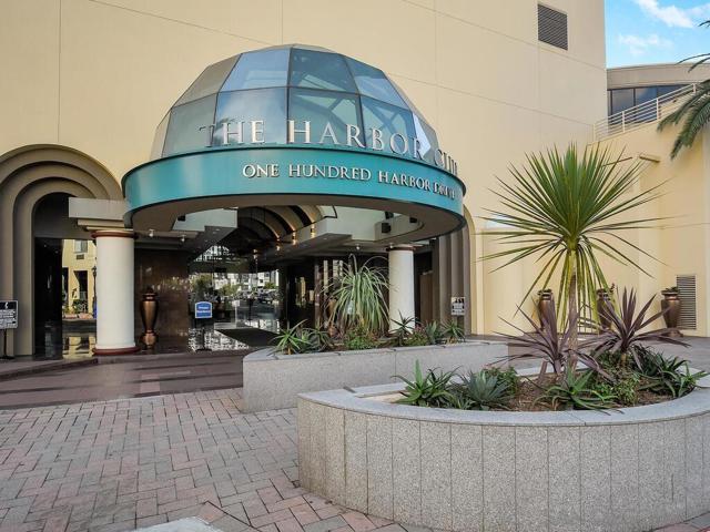100 Harbor Drive, San Diego CA: https://media.crmls.org/mediaz/7987d74a-e994-47ae-bc8d-fbada344cbd1.jpg