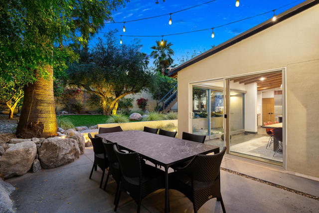 623 W Chino Canyon Road, Palm Springs, CA 92262