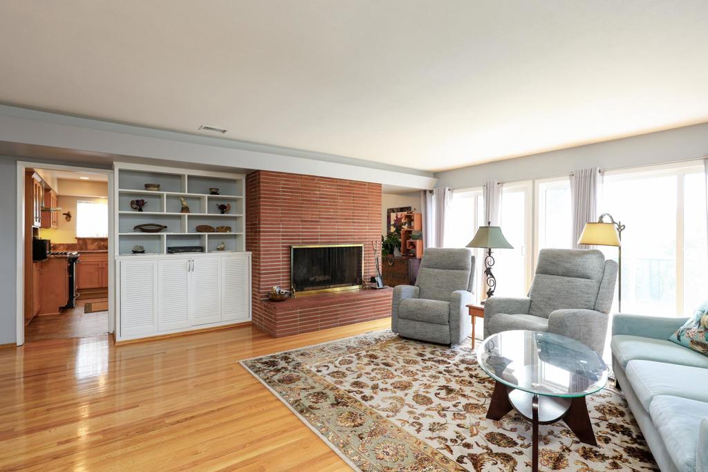 6145 Carling Way - photo 5