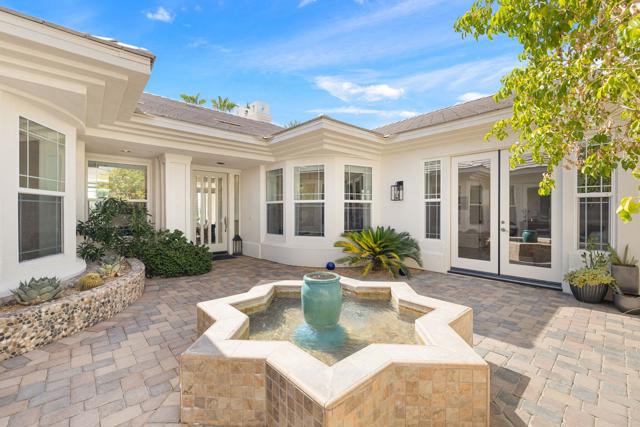 51464 Marbella Court, La Quinta CA: https://media.crmls.org/mediaz/7989aa75-13ee-4160-8601-2ce454debf57.jpg