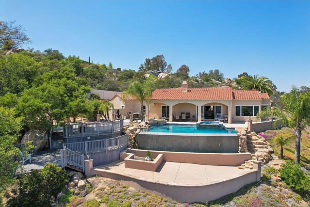 944 Rainbow Crest Road, Fallbrook CA: https://media.crmls.org/mediaz/7989c6fb-4bea-49d2-9e1e-be7a7c7a094f.jpg