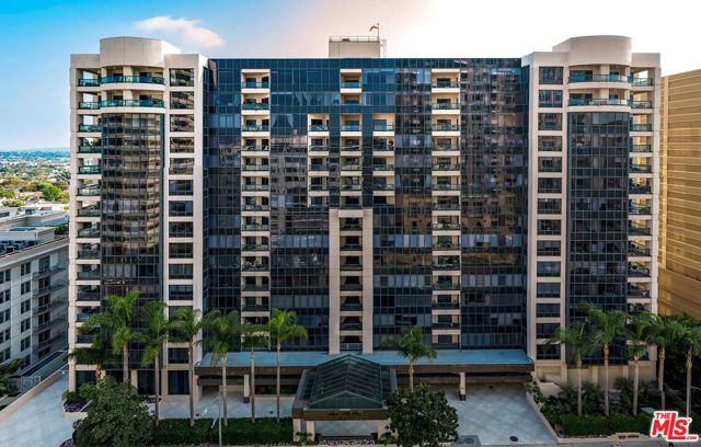 10724 Wilshire Boulevard, Los Angeles CA: https://media.crmls.org/mediaz/798af1bc-76a8-4731-9829-9f66b775d769.jpg