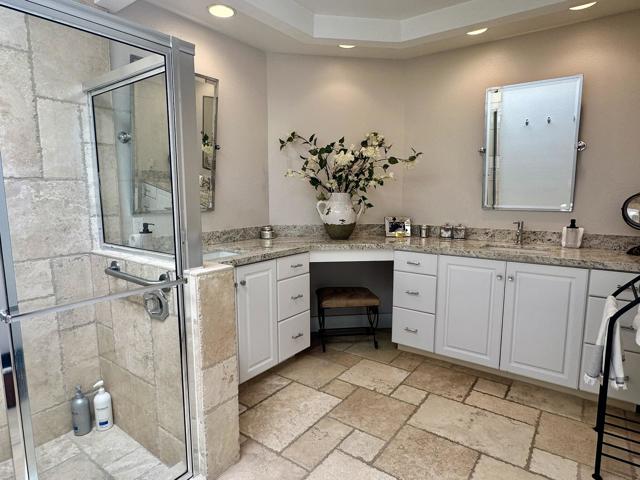 186 Madrid Avenue, Palm Desert CA: https://media.crmls.org/mediaz/798b3448-2664-487a-bfe9-2c7c054b2cde.jpg