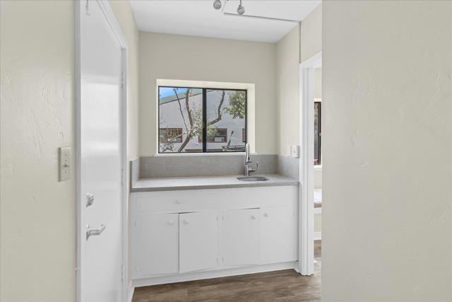 182 El Dorado Street, Monterey CA: https://media.crmls.org/mediaz/798bcae7-d121-4b8e-bf95-cf7d5be9bfe4.jpg