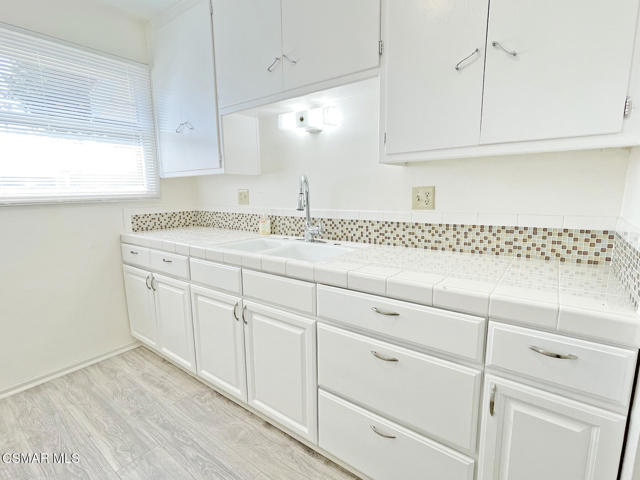 2306 Madrone Street, Simi Valley CA: https://media.crmls.org/mediaz/798c0680-1652-4fb1-81f2-4a01ef42a452.jpg