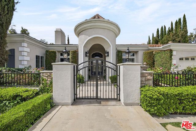 Image 2 of 28 For 1660 Alamitos Circle