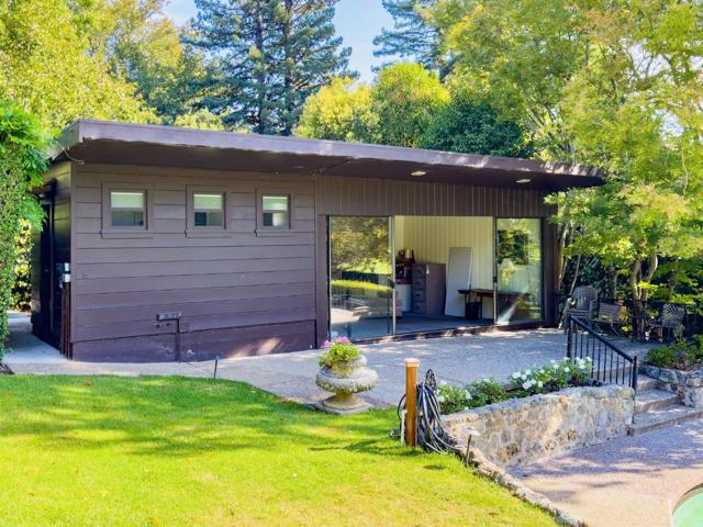 2155 Geri Lane, Hillsborough CA: https://media.crmls.org/mediaz/798df277-43f3-49f9-ba55-9fff2b70c7db.jpg