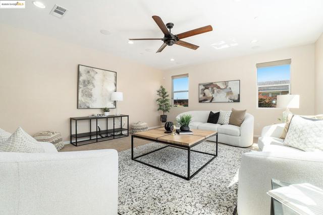 2776 Alves Ranch Rd, Pittsburg CA: https://media.crmls.org/mediaz/798e26d4-36af-447b-bf42-bea0ee6fce56.jpg