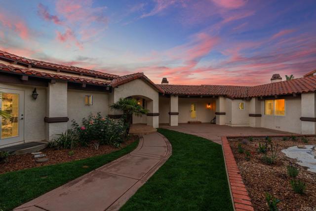 10845 Mystery Mountain Road, Valley Center CA: https://media.crmls.org/mediaz/798f8c86-dee1-472f-adc7-d9a17bb0cb46.jpg
