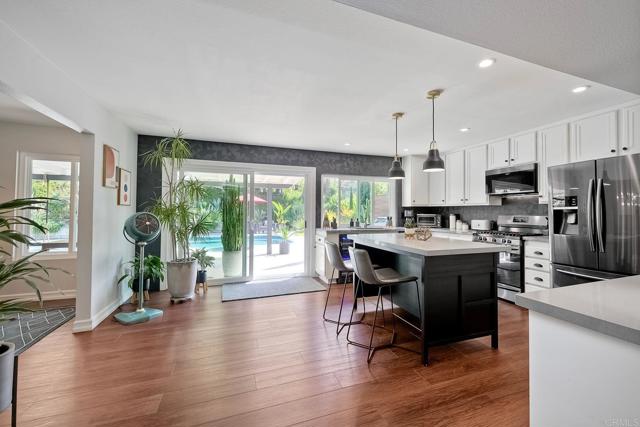 Detail Gallery Image 8 of 37 For 4129 Terry St, Oceanside,  CA 92056 - 4 Beds | 2/1 Baths