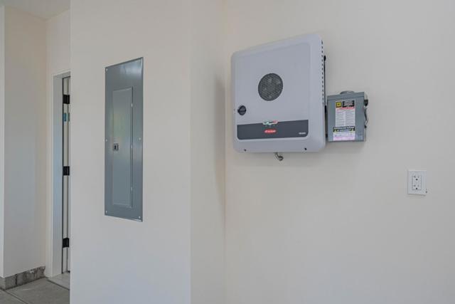 26135 Laureles Grade, Carmel Valley CA: https://media.crmls.org/mediaz/7990a9ce-6265-4b31-866d-77e38bcf09ad.jpg