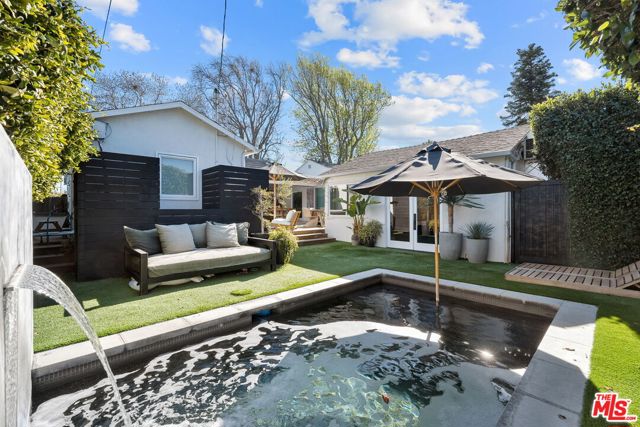 1009 Vernon Avenue photo 4
