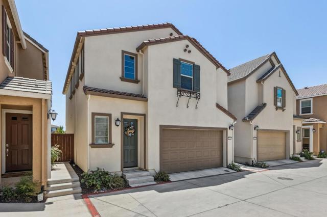 8906 Upbeat Way, Elk Grove CA: https://media.crmls.org/mediaz/79922aba-904b-42e6-9003-4b6a1b5e58ee.jpg