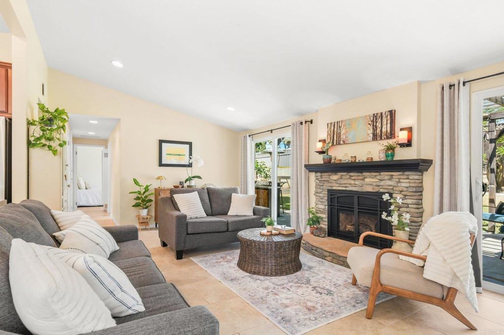 9466 Larrabee Avenue - photo 14
