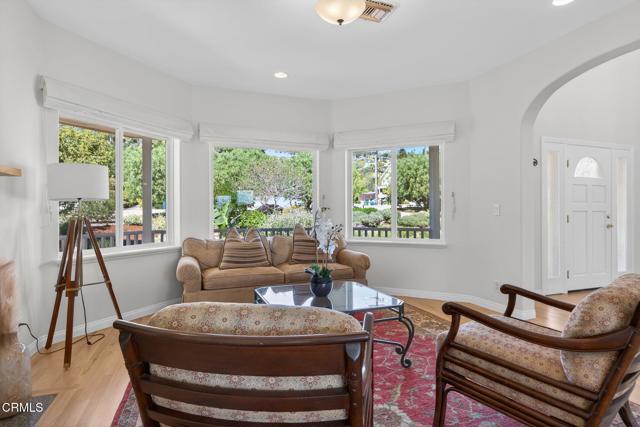 Detail Gallery Image 10 of 70 For 131 San Miguel Dr, Camarillo,  CA 93010 - 4 Beds | 2/1 Baths