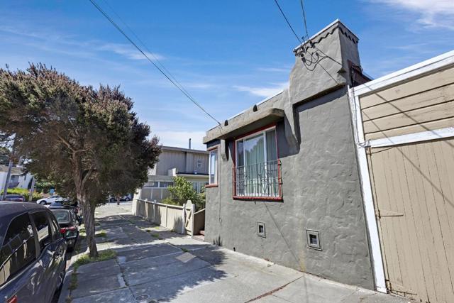 200 Cayuga Avenue, San Francisco CA: https://media.crmls.org/mediaz/79944318-04d5-40ee-a319-580fbfcbcb41.jpg