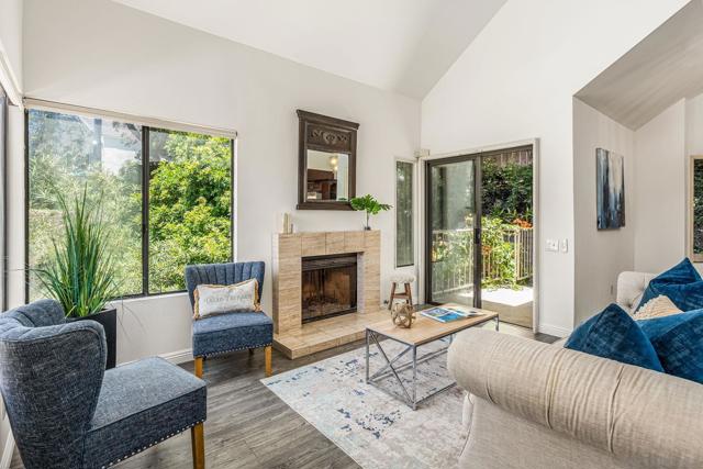 2820 Cedarwood Way, Carlsbad CA: https://media.crmls.org/mediaz/7996c3e4-0ff9-4b42-921f-aa4b91a1129d.jpg