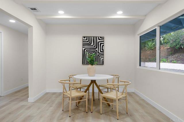 Detail Gallery Image 13 of 33 For 1602 Towell Ln, Escondido,  CA 92029 - 5 Beds | 3 Baths