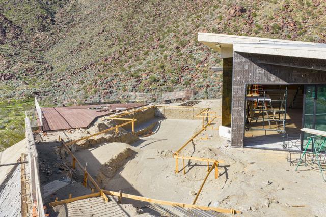 1133 W Dolores Court, Palm Springs CA: https://media.crmls.org/mediaz/79996044-f783-42c5-b63e-f2b42f1fda74.jpg