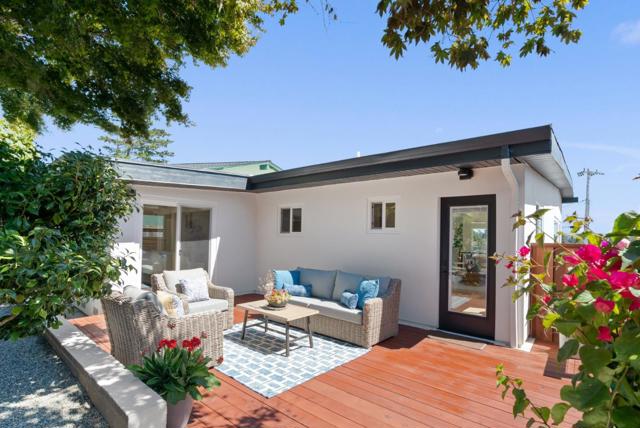 105 Vista Mar Court, Aptos CA: https://media.crmls.org/mediaz/79997a37-272e-4fea-8597-1ec572042efa.jpg