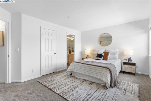 21103 Gary Dr, Hayward CA: https://media.crmls.org/mediaz/799a44cc-db7a-475e-86eb-8a074e9c4735.jpg
