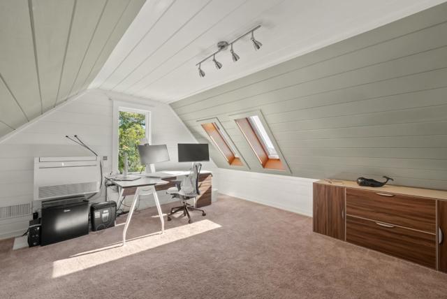 15220 Upper Ellen Road, Los Gatos CA: https://media.crmls.org/mediaz/799b0dda-54ad-4326-a07f-2cef1af490af.jpg