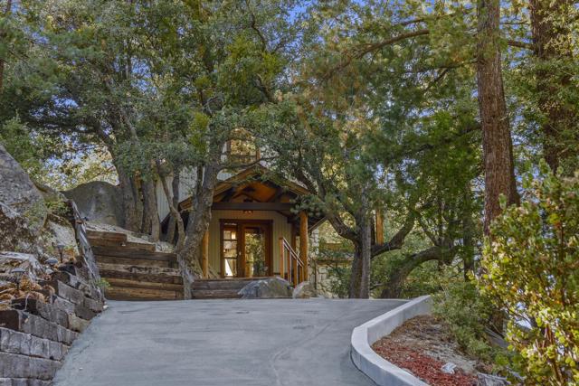 54789 Wildwood Drive, Idyllwild CA: https://media.crmls.org/mediaz/799b5d5c-64f4-4fd6-abef-f99156f18a82.jpg