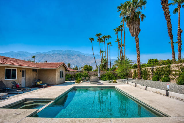 2450 Tamarisk Road, Palm Springs CA: https://media.crmls.org/mediaz/799c1d42-3c5a-44ff-ace1-87fe7872c637.jpg