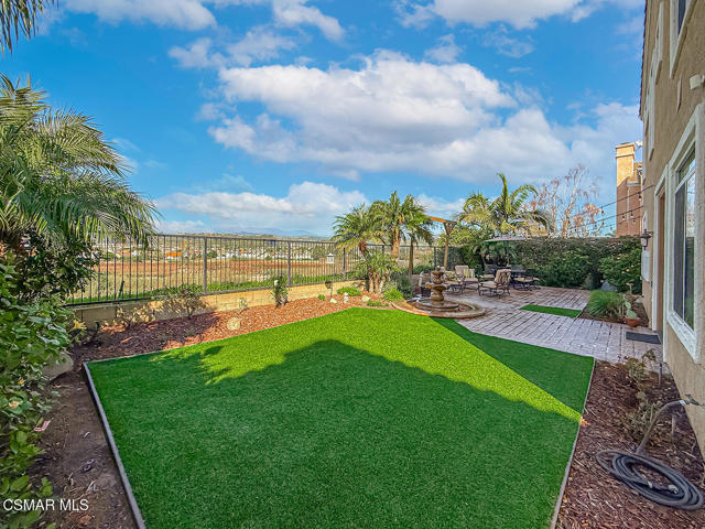 11535 Northdale Drive, Moorpark CA: https://media.crmls.org/mediaz/799c9442-2096-4d85-89f6-cce4fc2763b1.jpg