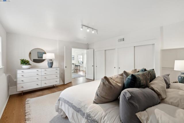 Image 39 of 57 For 3085 Monterey Boulevard