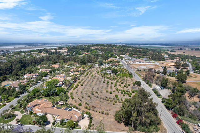 230 Crestview Avenue, Camarillo CA: https://media.crmls.org/mediaz/799dba3d-fcce-4921-8f1a-f399643d2a87.jpg