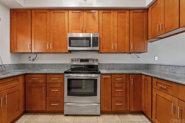 Detail Gallery Image 12 of 38 For 4849 Flying  Cloud Way, Carlsbad,  CA 92008 - 2 Beds | 2 Baths