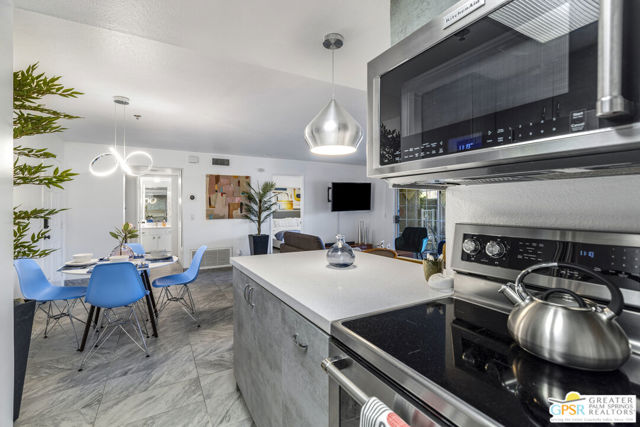 2700 Lawrence Crossley Road, Palm Springs CA: https://media.crmls.org/mediaz/799e1dff-b250-4405-9fb8-47be151c9c11.jpg