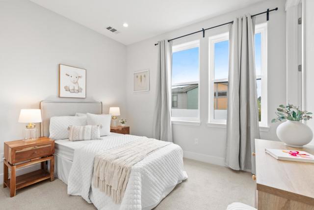 609 E Evelyn Avenue, Sunnyvale CA: https://media.crmls.org/mediaz/799e919a-88db-449c-9ca8-63fb8f7c2a83.jpg